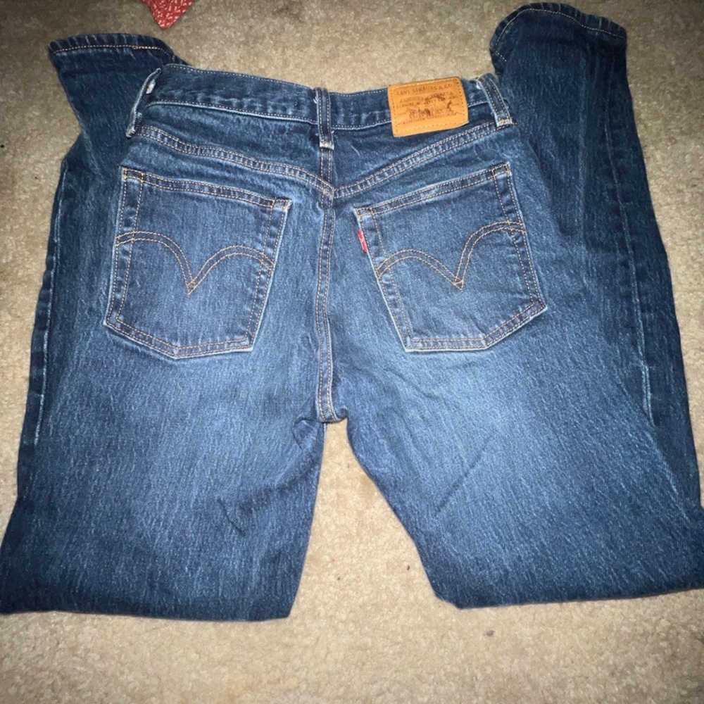 Levi’s wedgie jeans